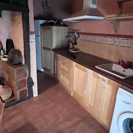 Casa Rural Botica Gomelia Ii * Gumiel de Izan